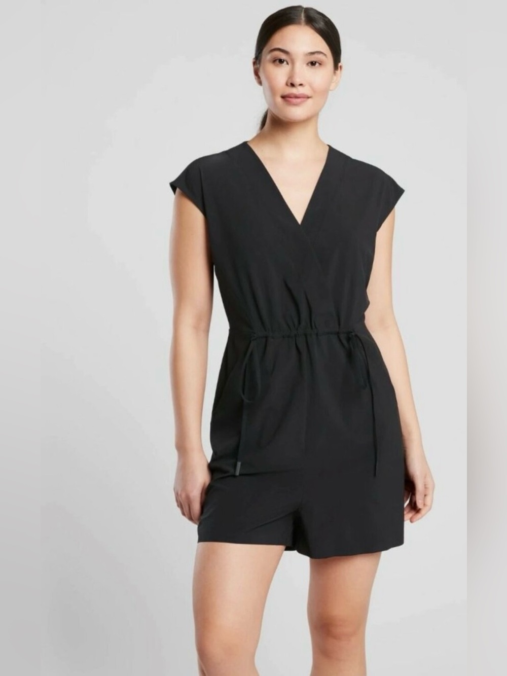*New  Marlow Tie waist black romper sz S